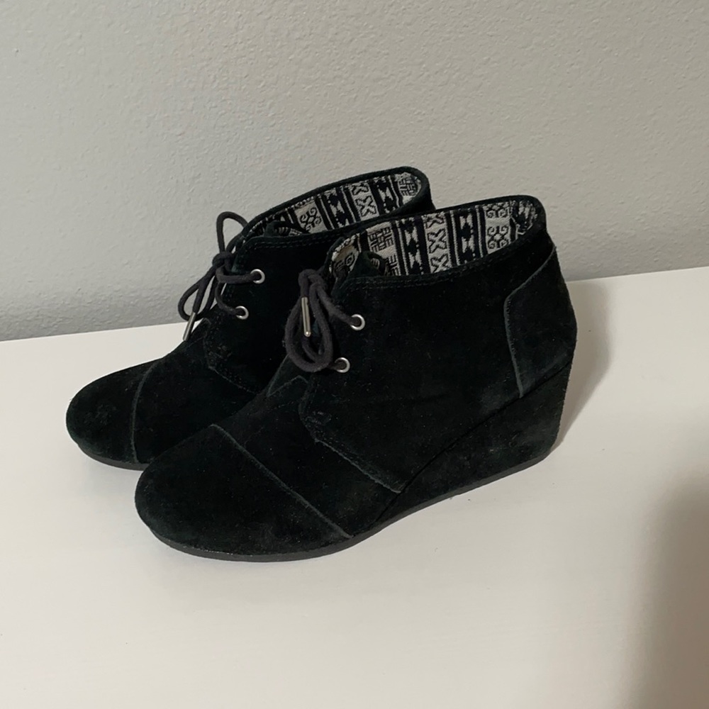 Toms Desert Wedge Bootie Black